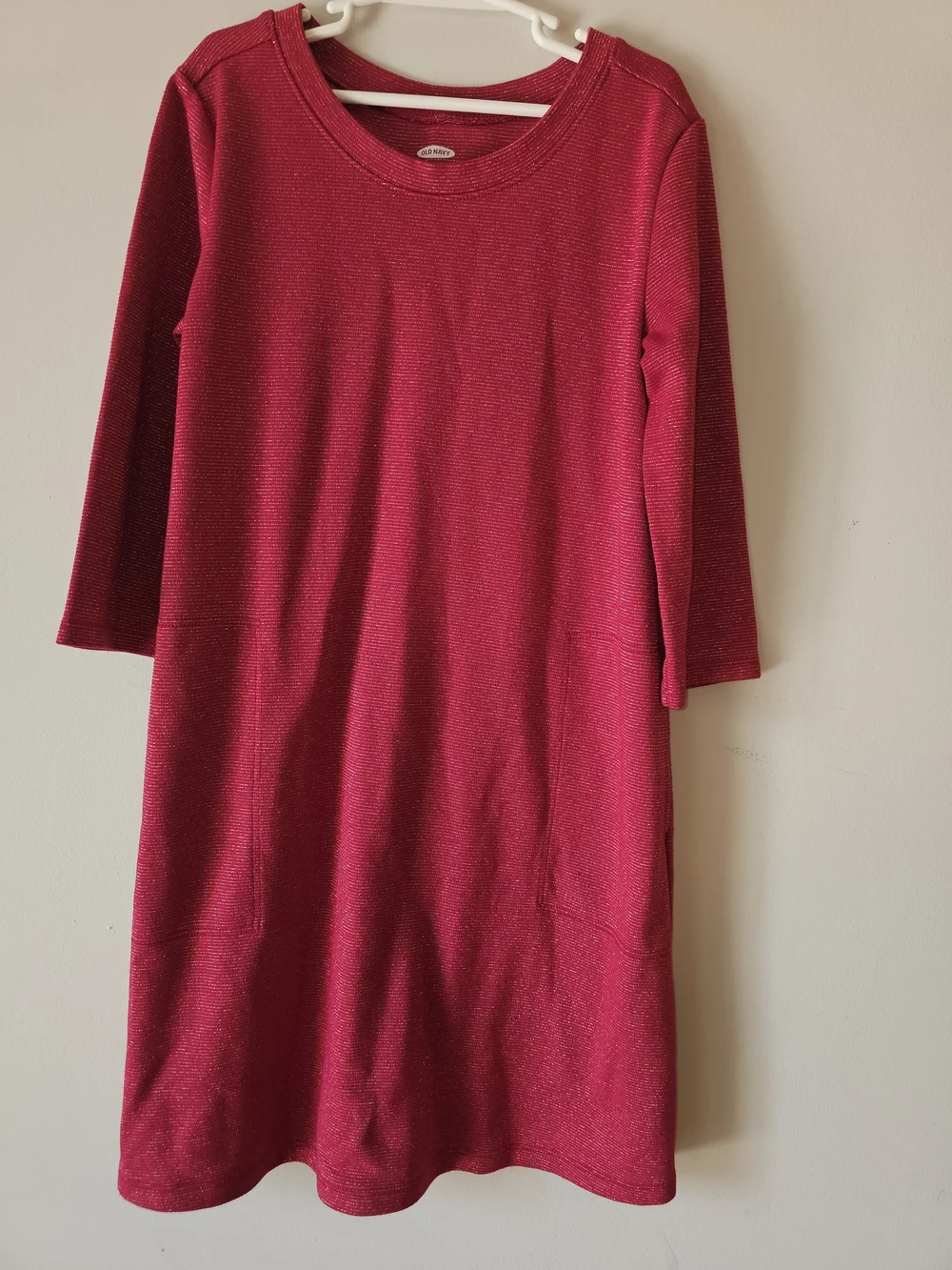 Old Navy Metallic Ribbed Crewneck Top in Deep Raspberry 10-12